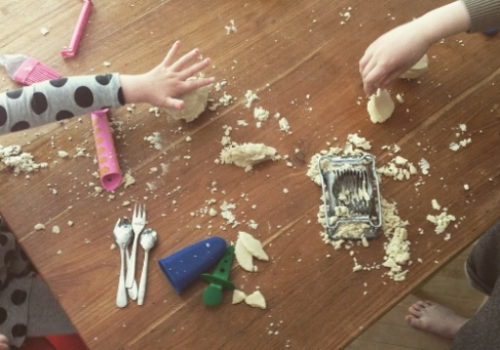 Zelf speelzand maken